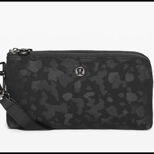 Lululemon Now and Always Pouch
Fragment Camo Jacquard Black Deep Coal
